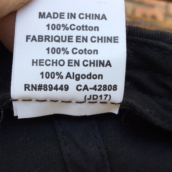 Dab hat full black 6 panel style cap with adjustable back strap and buckle - Picture 10 of 16